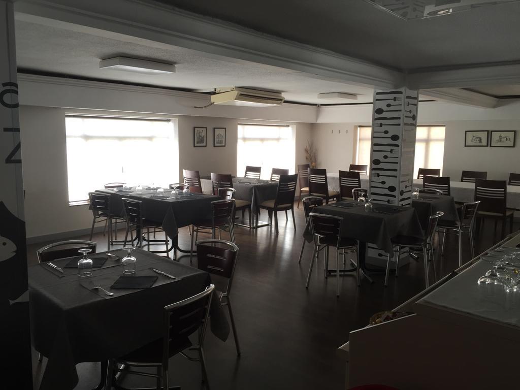 Pension Oasis Zamora Luaran gambar