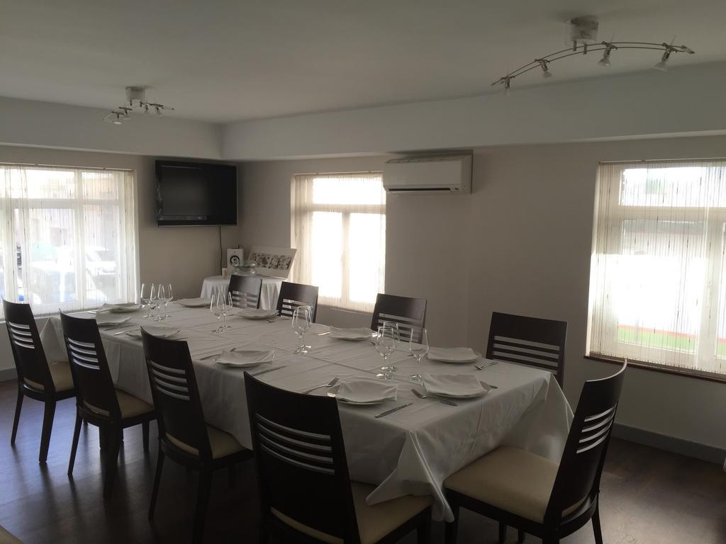 Pension Oasis Zamora Luaran gambar