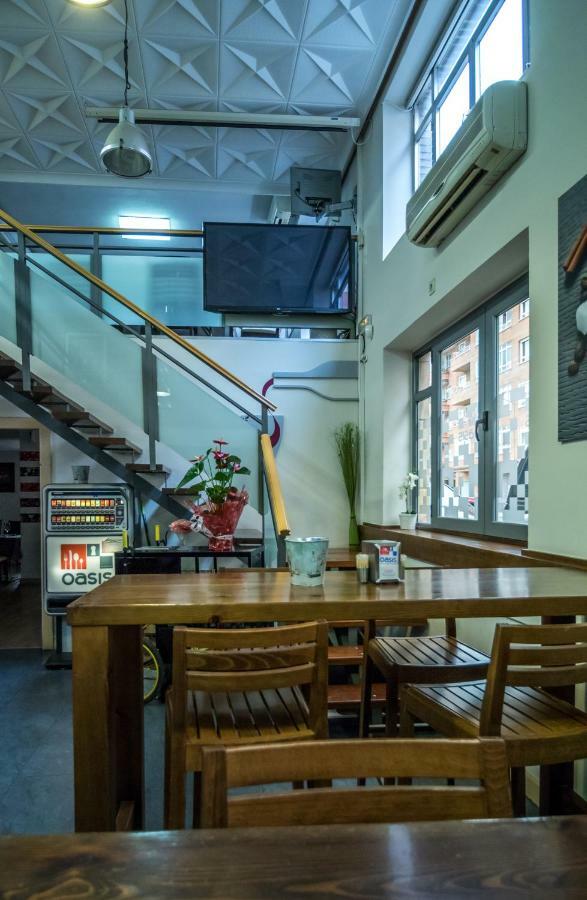 Pension Oasis Zamora Luaran gambar